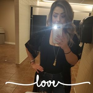 Meet your Posher, Graciie